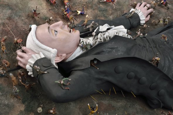 Gulliver erwacht in Liliput