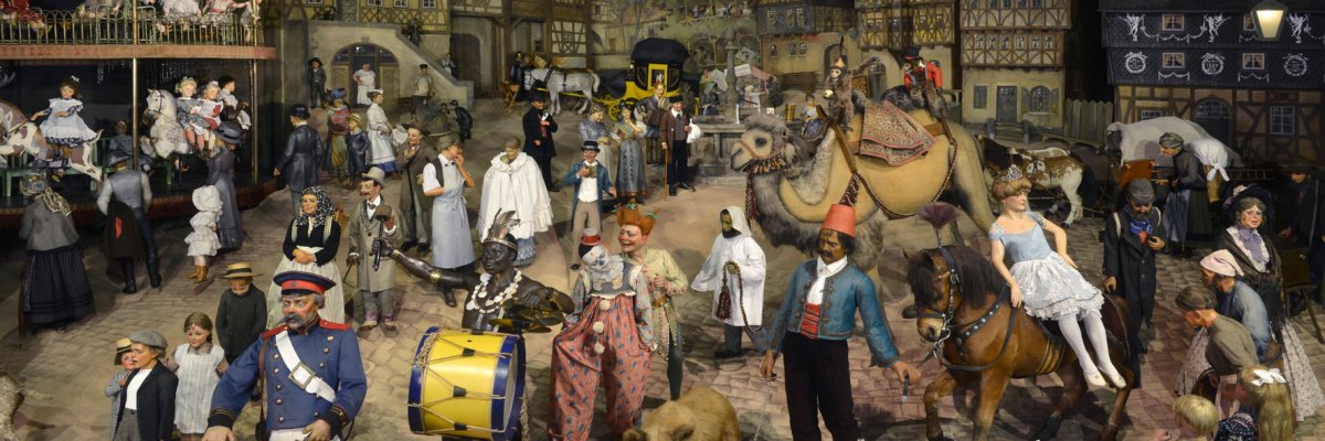 Die Schaugruppe "Thüringer Kirmes" Die Schaugruppe "Thüringer Kirmes"